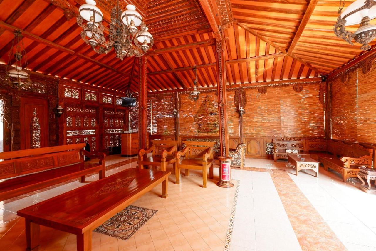 Oyo 2327 Pagsis Village Klaten Extérieur photo